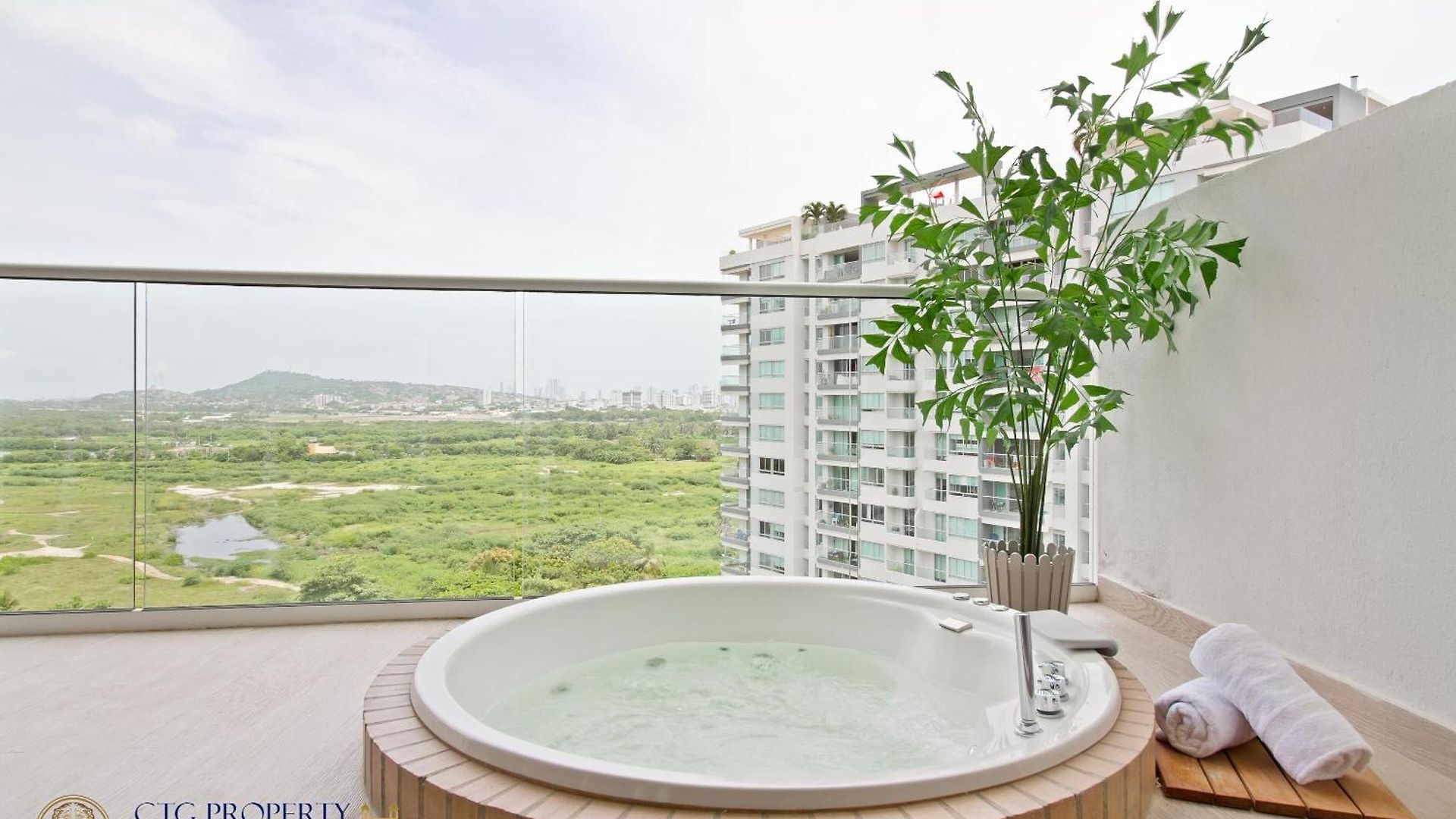 Martinique Cartagena, Beautiful 1 & 2 Bedroom Apartamento Cartagena