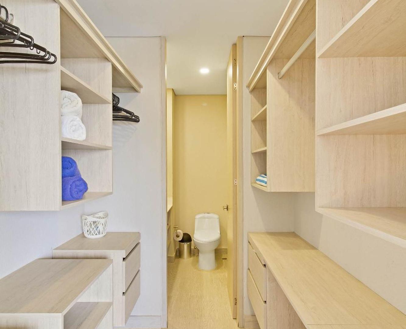 Martinique Cartagena, Beautiful 1 & 2 Bedroom Apartamento Cartagena